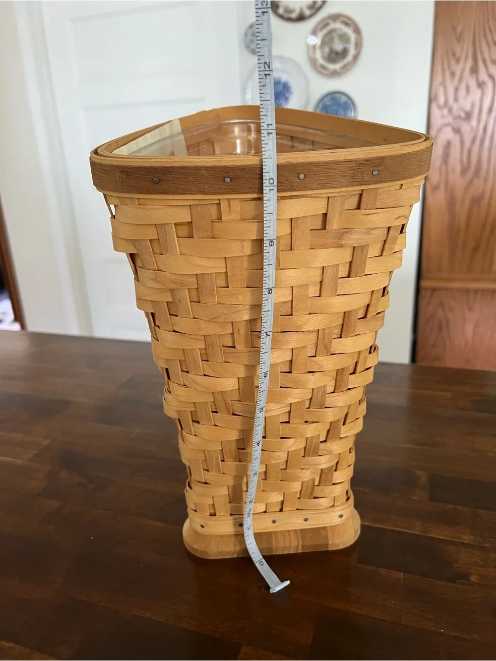 Longaberger, Collectors Club Heartwood Vase, 2005